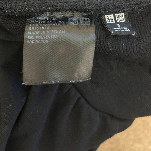 Uniqlo Elastic Waist Wide Leg Pleated Pants Black - Picture 6 of 6